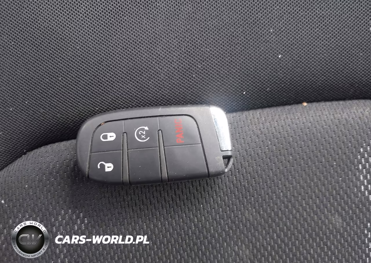 2017 Jeep Renegade Latitude Fwd VIN:ZACCJABB1HPG06119 - 11