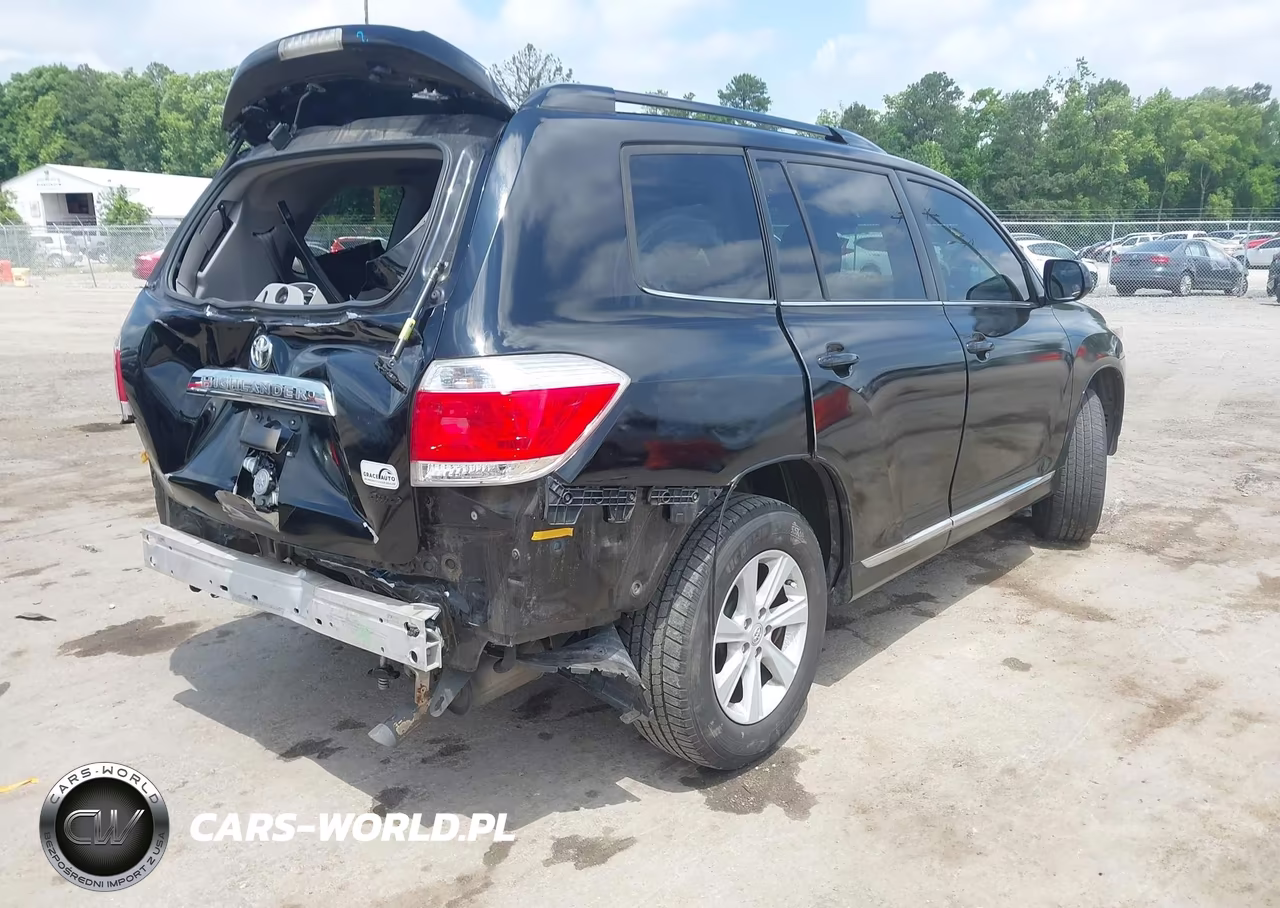 2013 Toyota Highlander Se V6 VIN:5TDBK3EH6DS267763 - 4