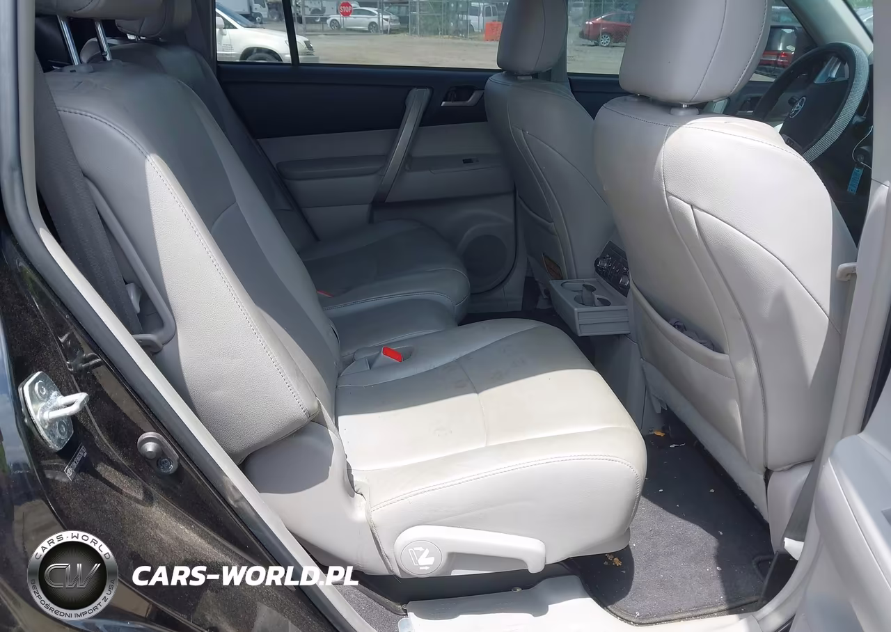 2013 Toyota Highlander Se V6 VIN:5TDBK3EH6DS267763 - 8