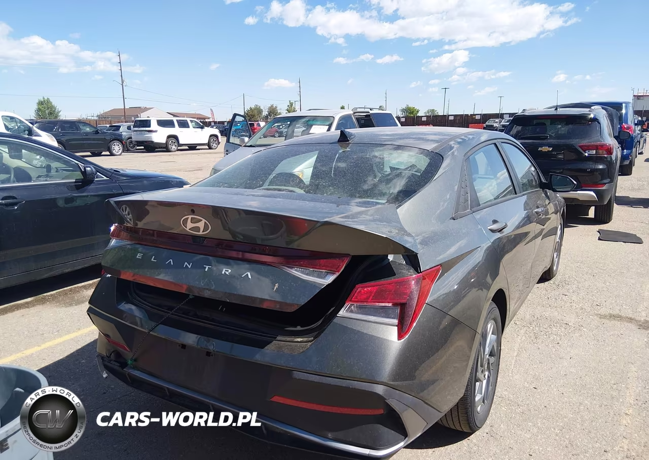 2024 Hyundai Elantra Sel VIN:KMHLM4DG8RU845289 - 4