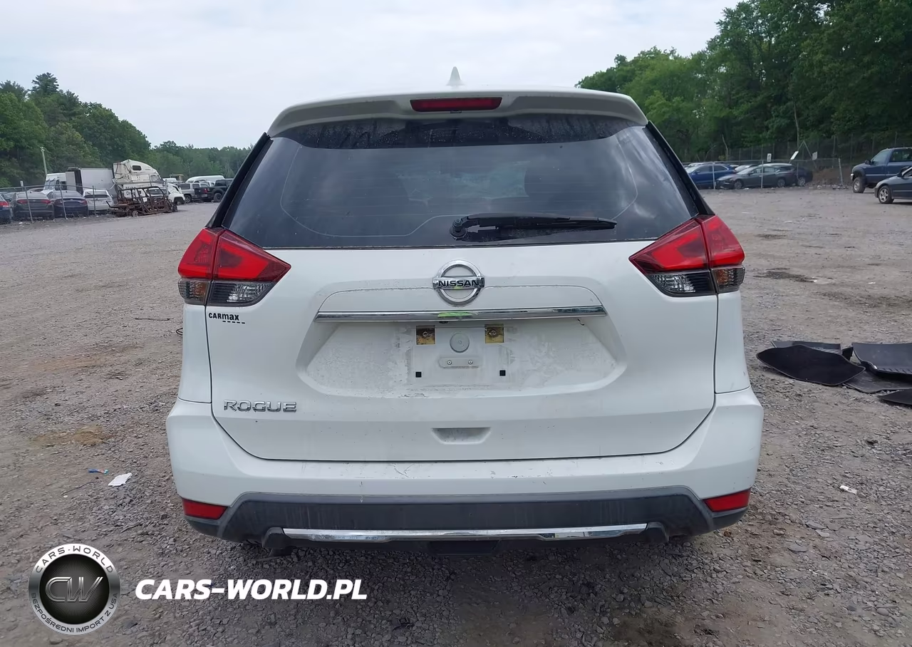 2018 Nissan Rogue S VIN:KNMAT2MT4JP568241 - 17