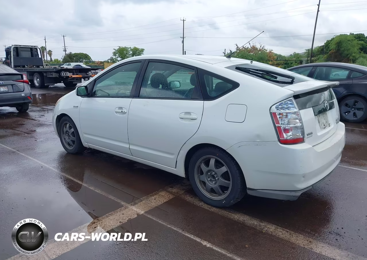 2008 Toyota Prius Touring VIN:JTDKB20U587796751 - 3