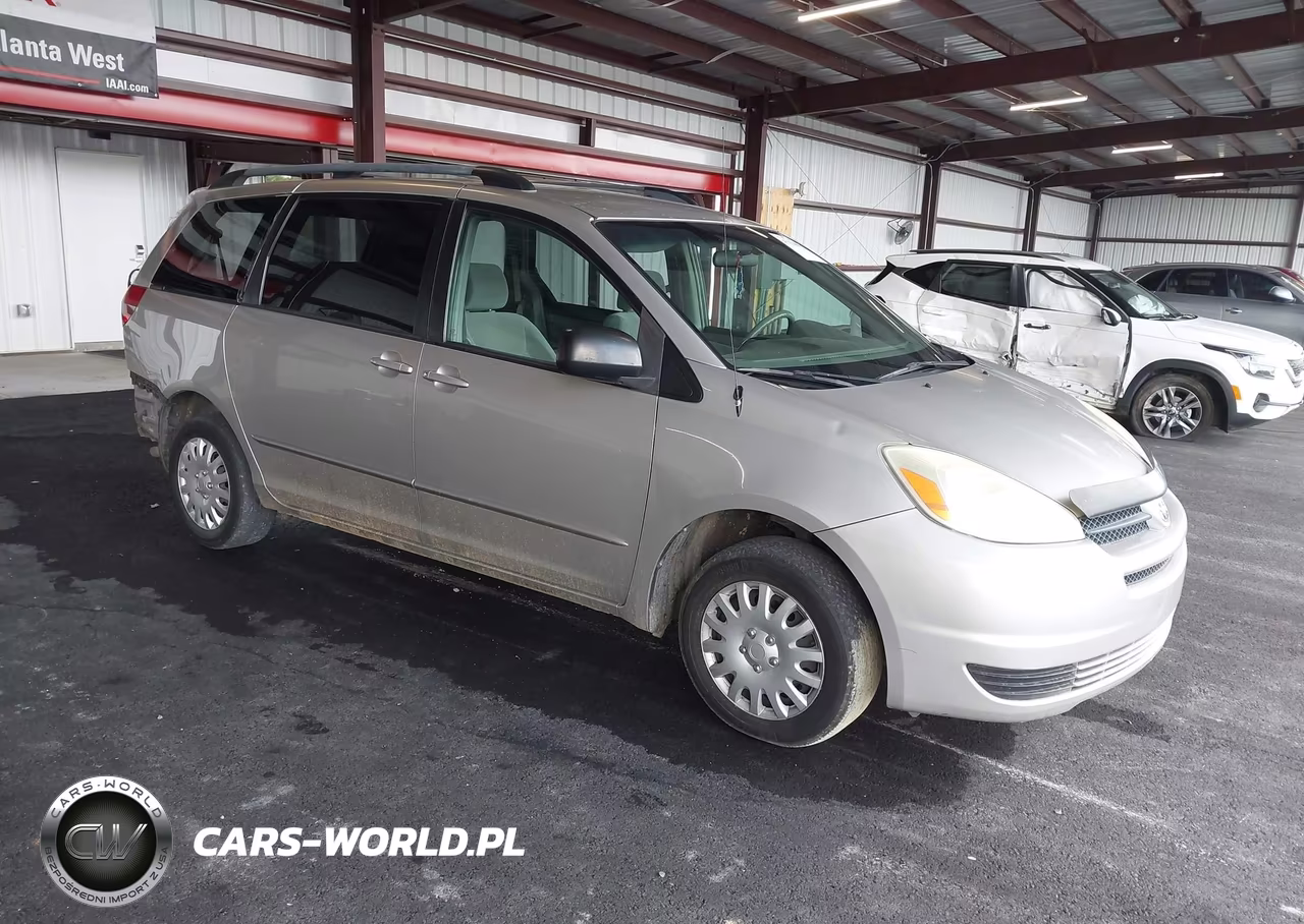 2004 Toyota Sienna Le