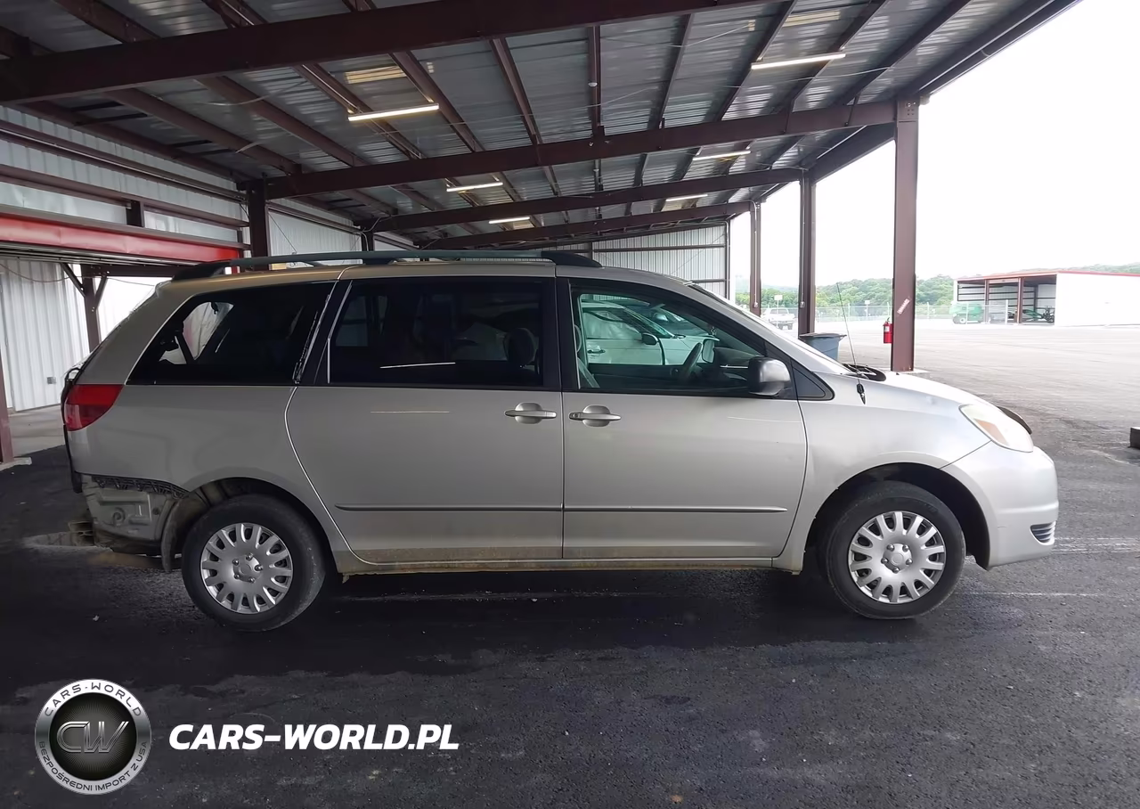 2004 Toyota Sienna Le VIN:5TDZA23CX4S077709 - 13