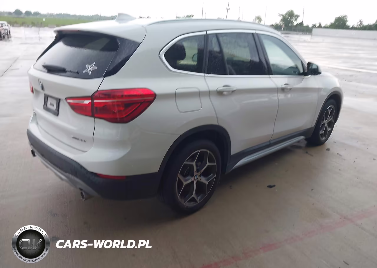 2018 BMW X1 Sdrive28I VIN:WBXHU7C38J3H43064 - 4