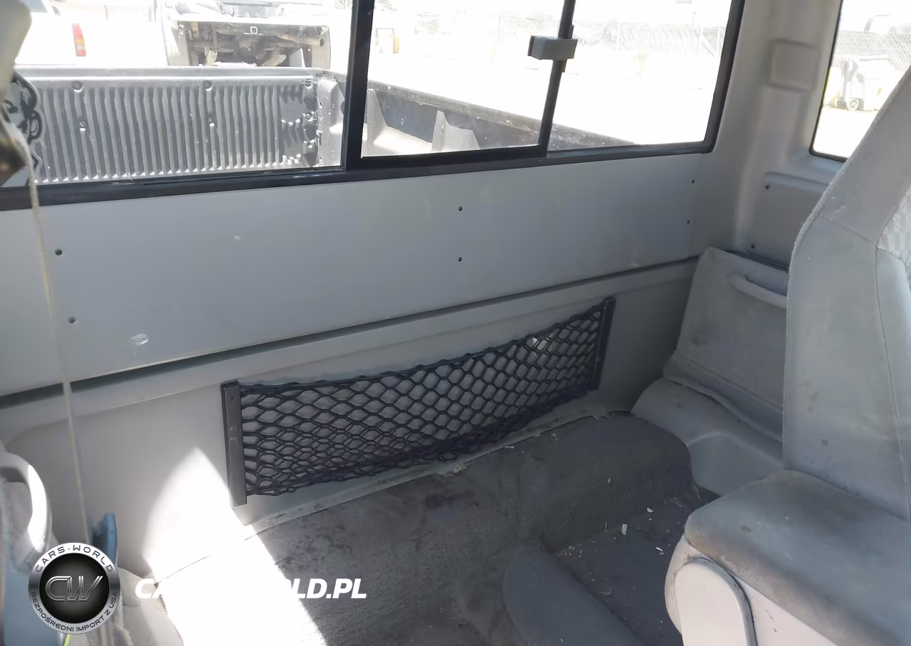 2002 Mazda B3000 Ds VIN:4F4YR16U82TM09574 - 8