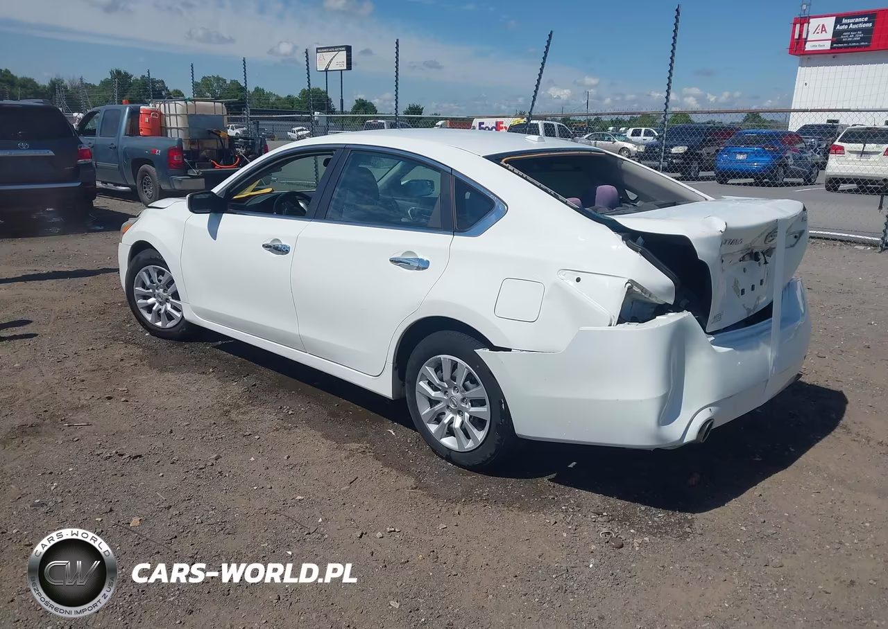 2015 Nissan Altima 2.5 S VIN:1N4AL3AP2FN860394 - 3