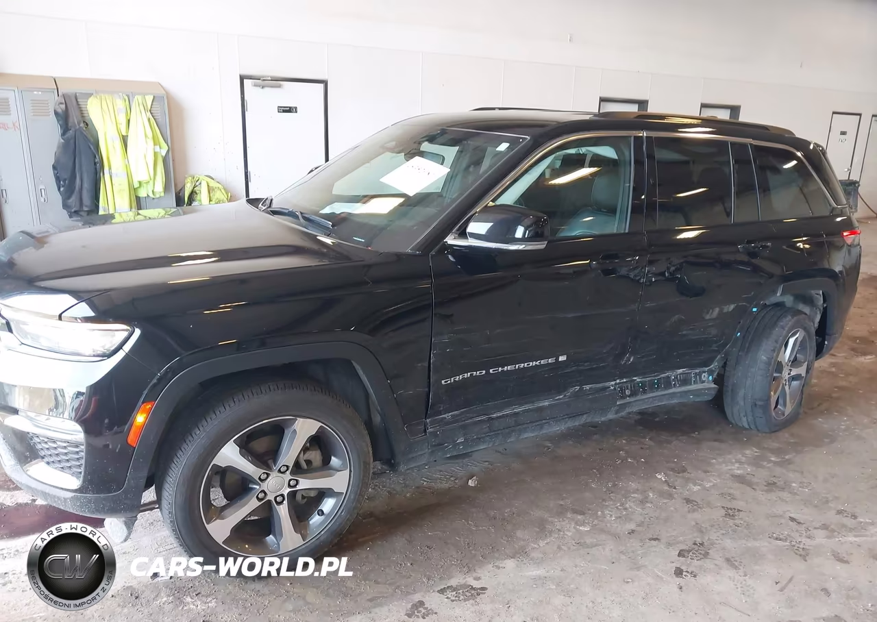 2024 Jeep Grand Cherokee Limited 4X4 VIN:1C4RJHBG3RC132114 - 6