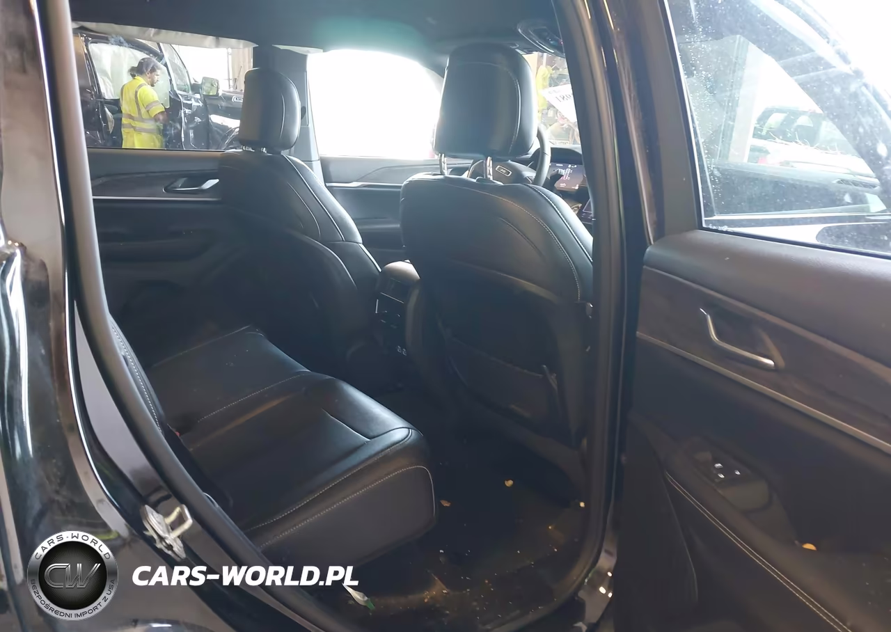 2024 Jeep Grand Cherokee Limited 4X4 VIN:1C4RJHBG3RC132114 - 8
