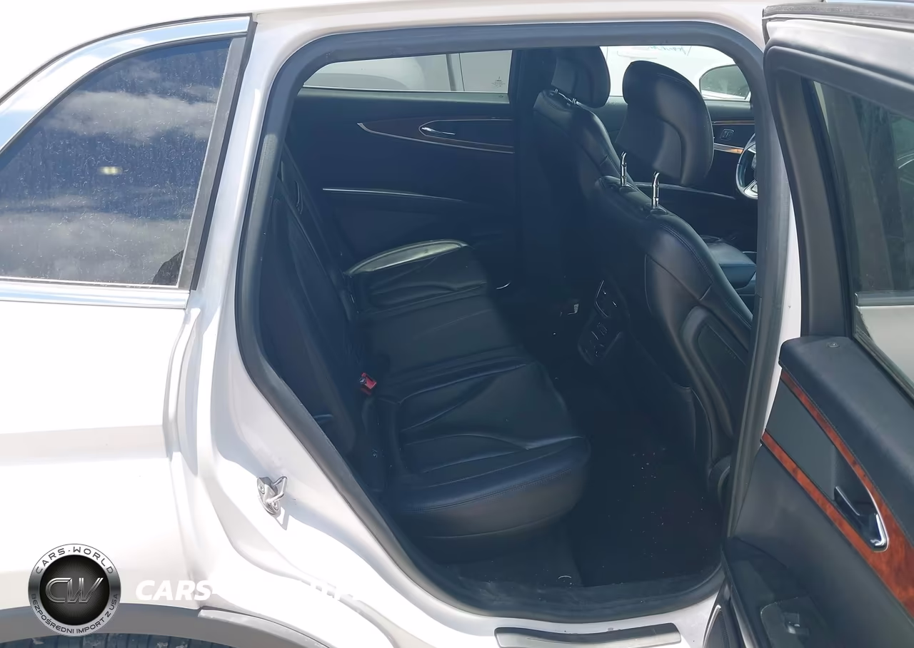 2019 Lincoln Nautilus Select VIN:2LMPJ6K90KBL20107 - 8