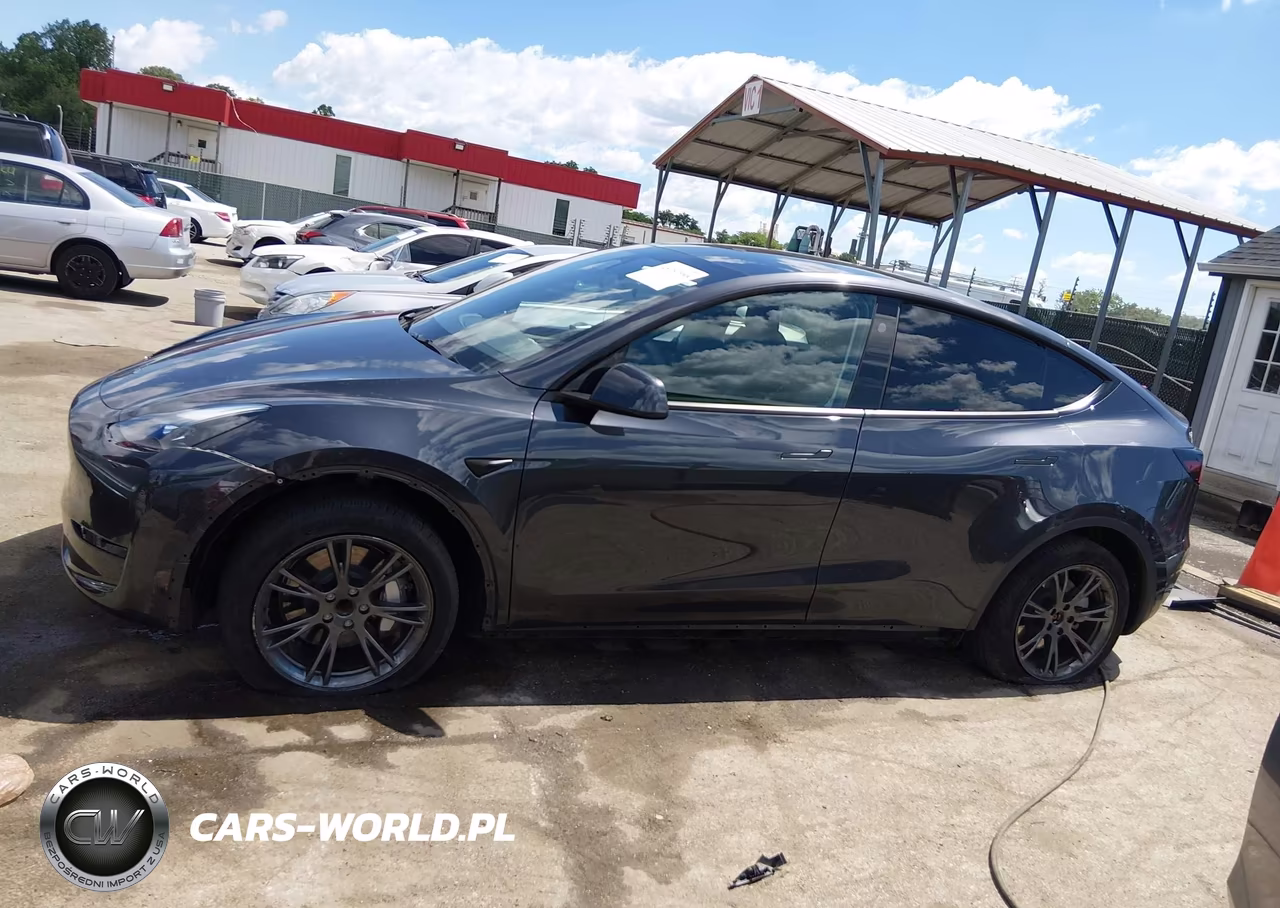 2024 Tesla Model Y Long Range Single Motor Rear-Wheel Drive-Rwd VIN:7SAYGDED2RF096457 - 14