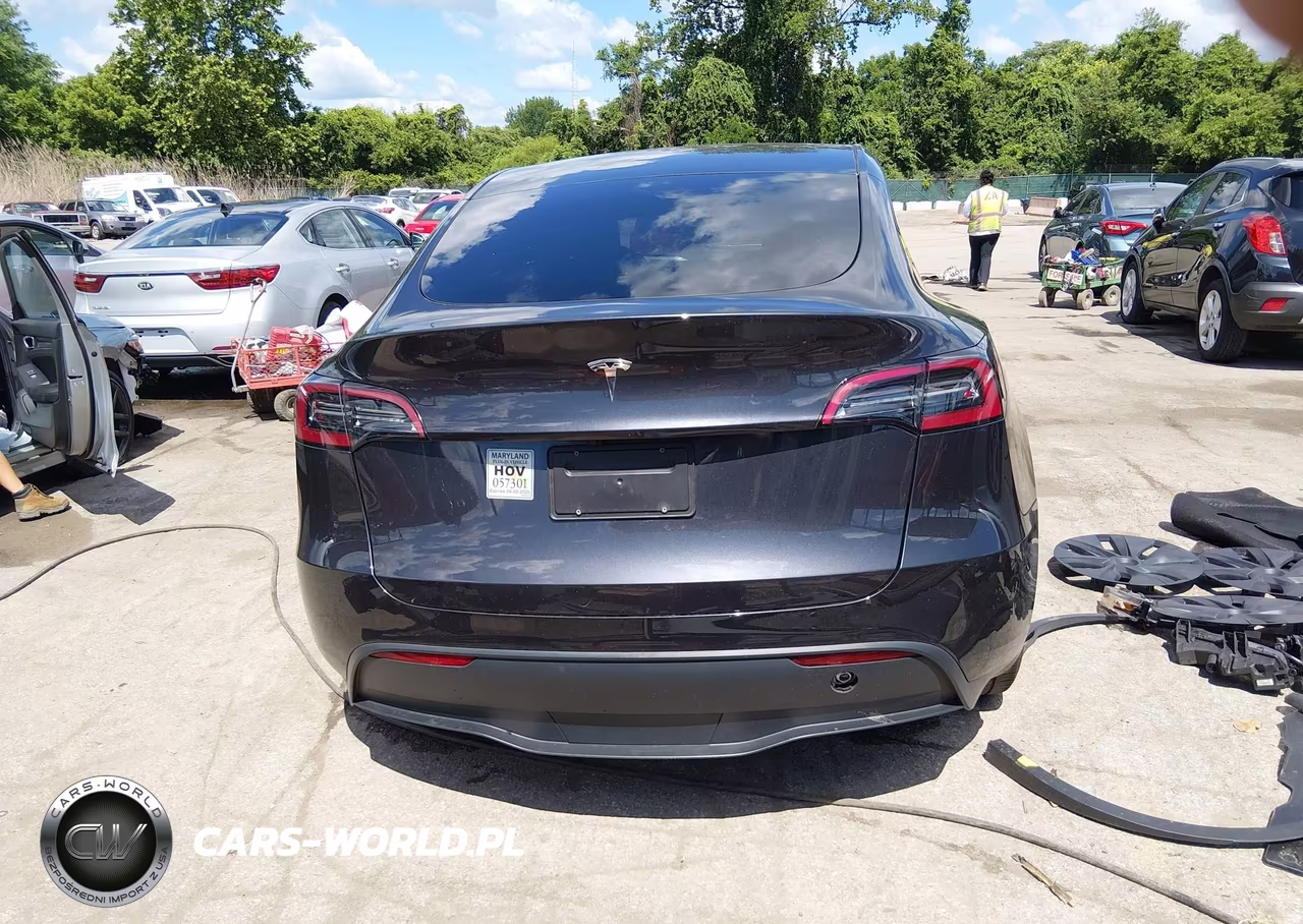 2024 Tesla Model Y Long Range Single Motor Rear-Wheel Drive-Rwd VIN:7SAYGDED2RF096457 - 16