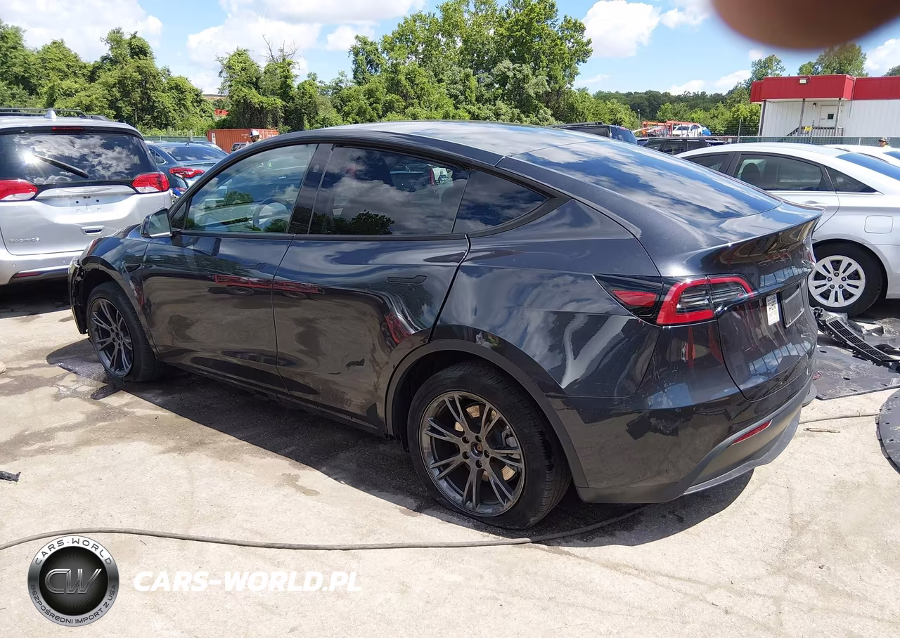 2024 Tesla Model Y Long Range Single Motor Rear-Wheel Drive-Rwd VIN:7SAYGDED2RF096457 - 3