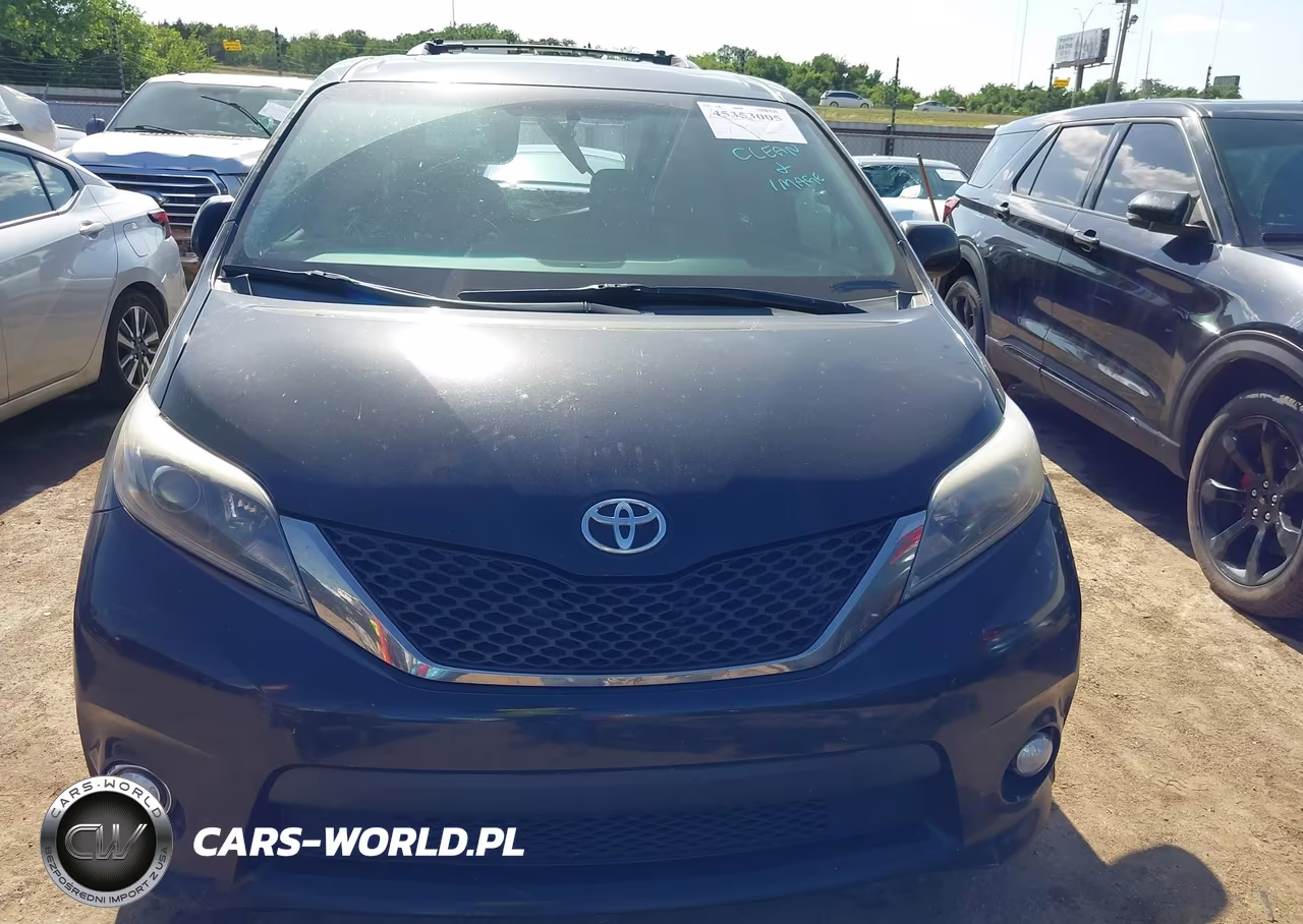 2017 Toyota Sienna Se Premium 8 Passenger VIN:5TDXZ3DC6HS861802 - 12