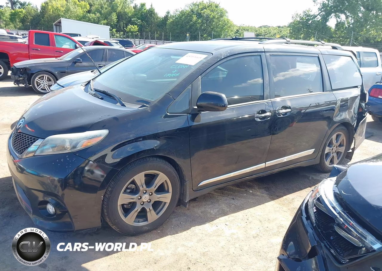 2017 Toyota Sienna Se Premium 8 Passenger VIN:5TDXZ3DC6HS861802 - 2