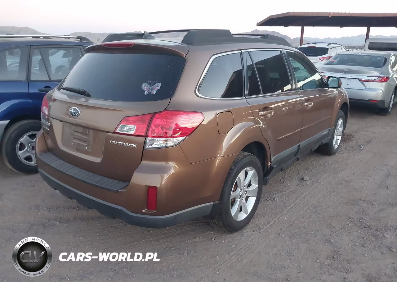 2013 Subaru Outback 2.5I Limited VIN:4S4BRCKC0D3268800 - 4