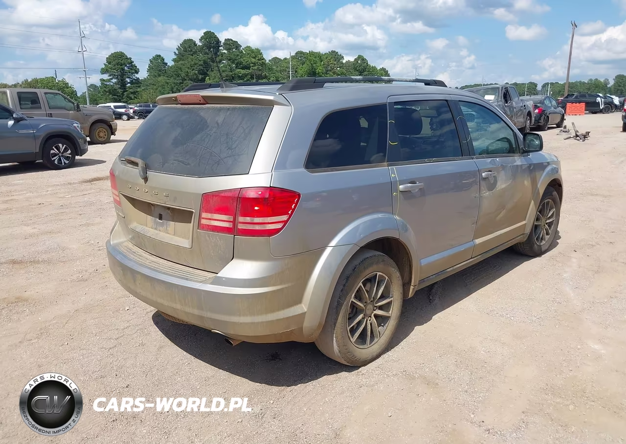 2018 Dodge Journey Se VIN:3C4PDCAB9JT535563 - 4