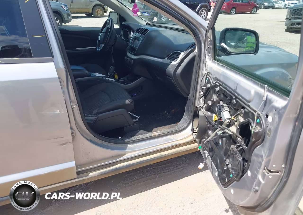 2018 Dodge Journey Se VIN:3C4PDCAB9JT535563 - 5
