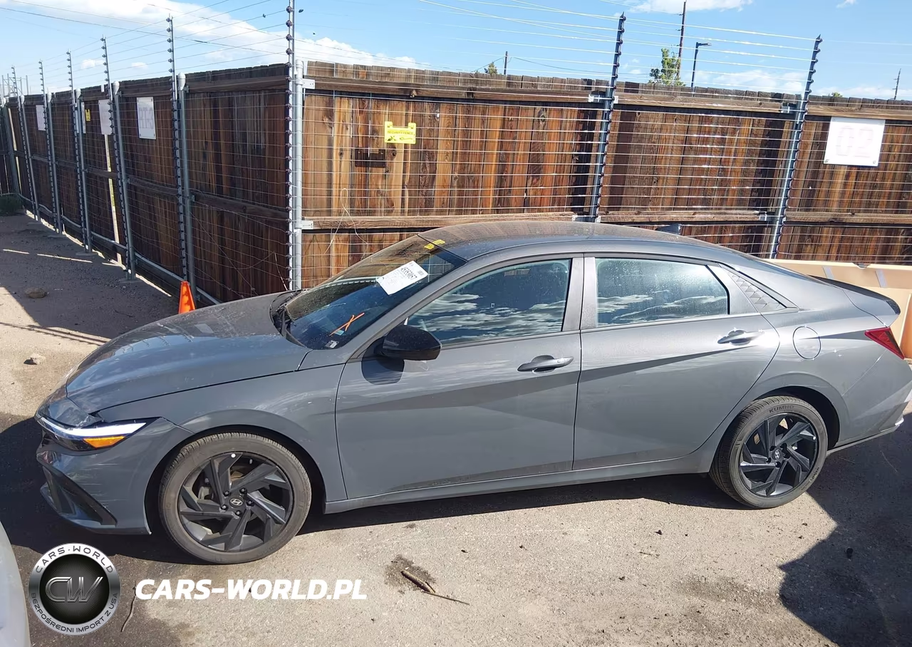 2026 Hyundai Elantra Sel Sport VIN:KMHLM4DGXTU180225 - 14