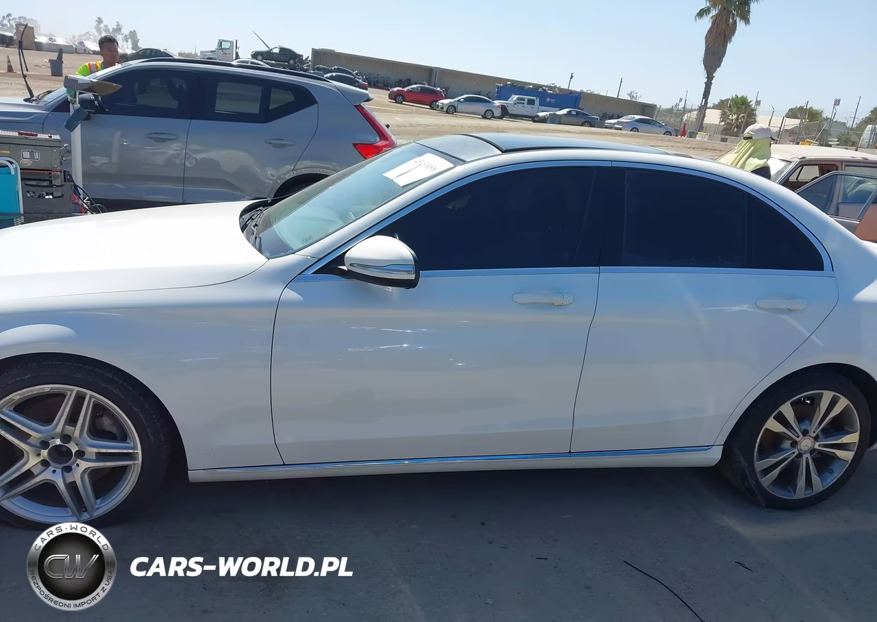 2015 Mercedes-Benz C 300 4Matic VIN:55SWF4KB5FU036466 - 14