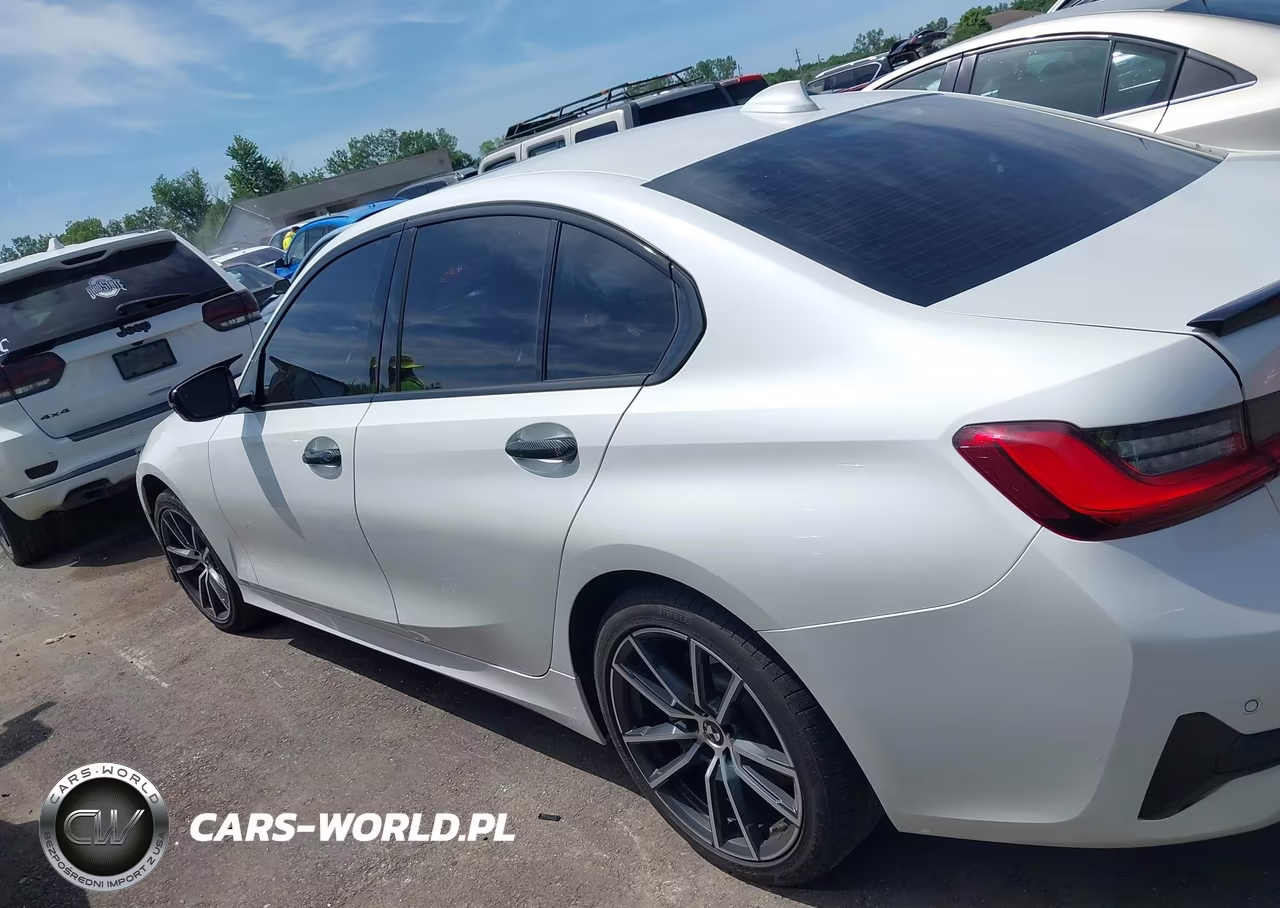 2021 BMW 330I xDrive VIN:3MW5R7J07M8B96210 - 14