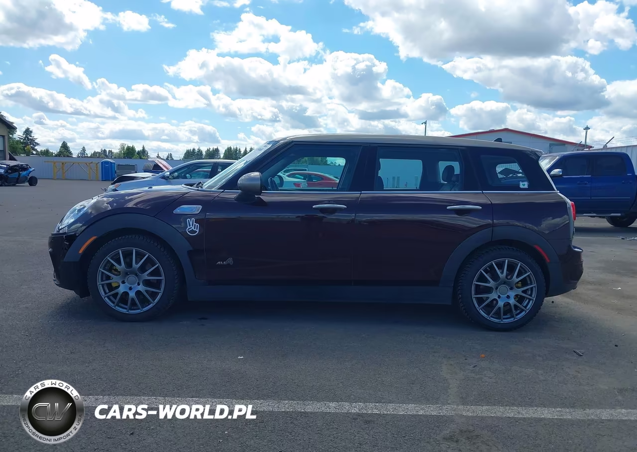 2017 Mini Clubman Cooper S VIN:WMWLU5C5XH2E82725 - 14