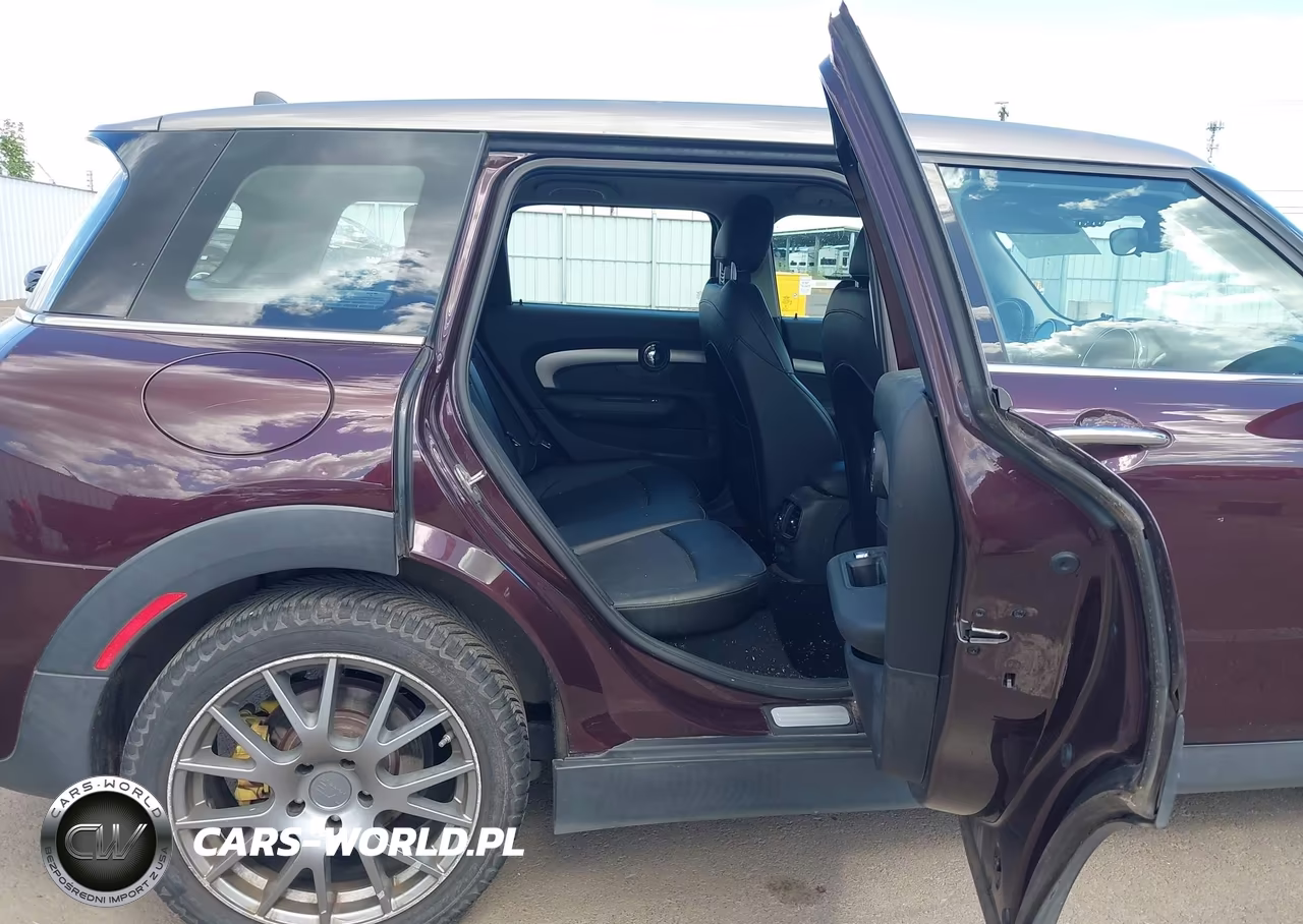 2017 Mini Clubman Cooper S VIN:WMWLU5C5XH2E82725 - 8