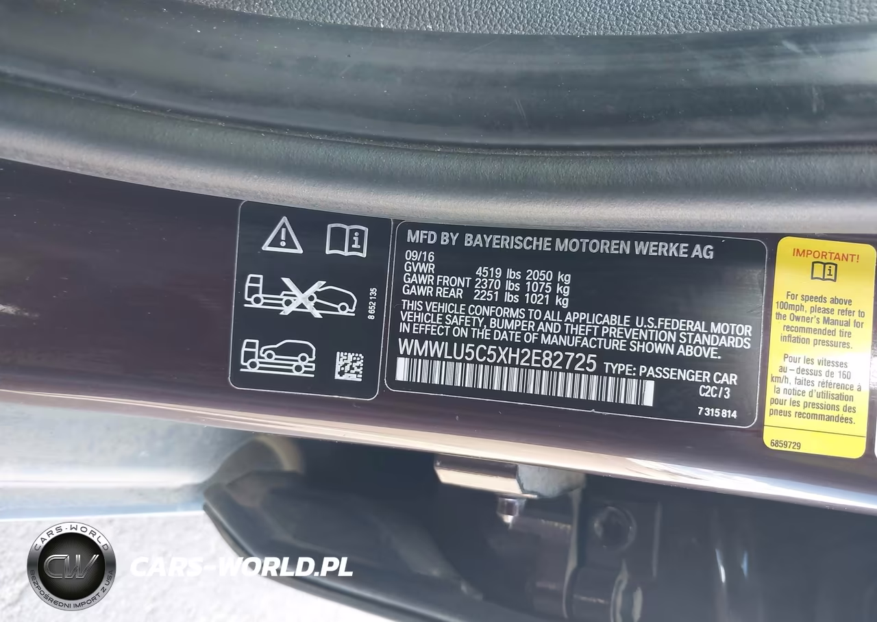 2017 Mini Clubman Cooper S VIN:WMWLU5C5XH2E82725 - 9