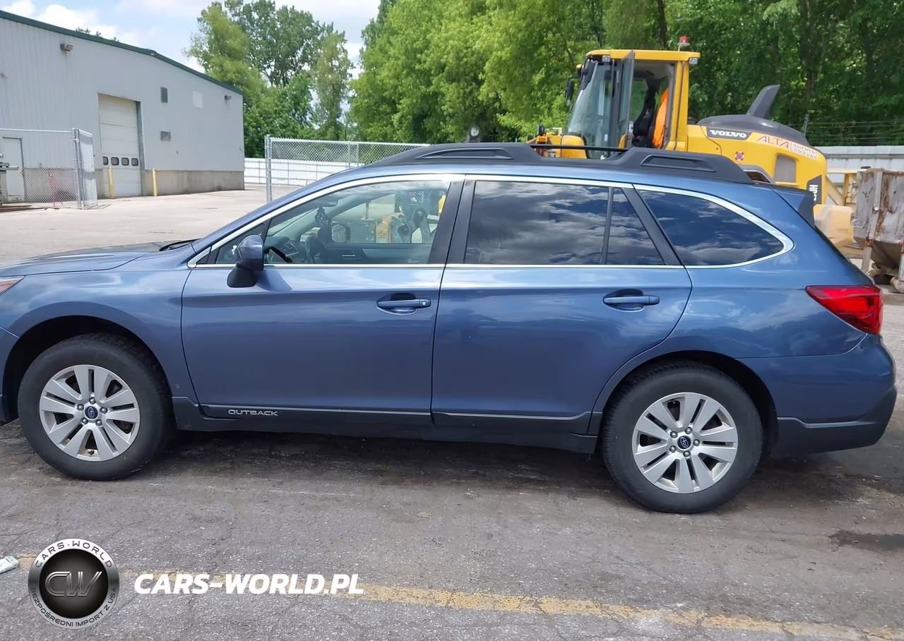 2018 Subaru Outback 2.5I Premium VIN:4S4BSADC4J3335559 - 14