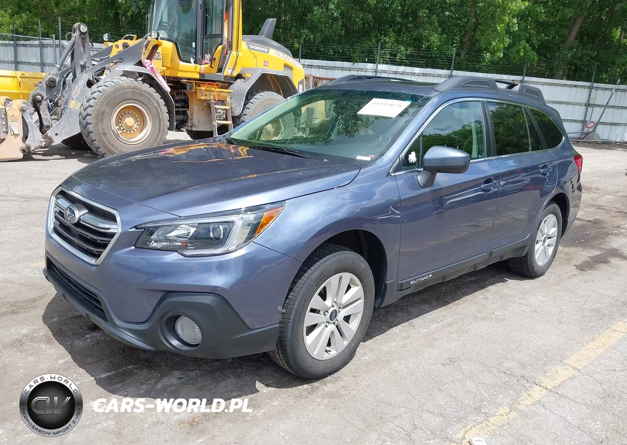 2018 Subaru Outback 2.5I Premium VIN:4S4BSADC4J3335559 - 2