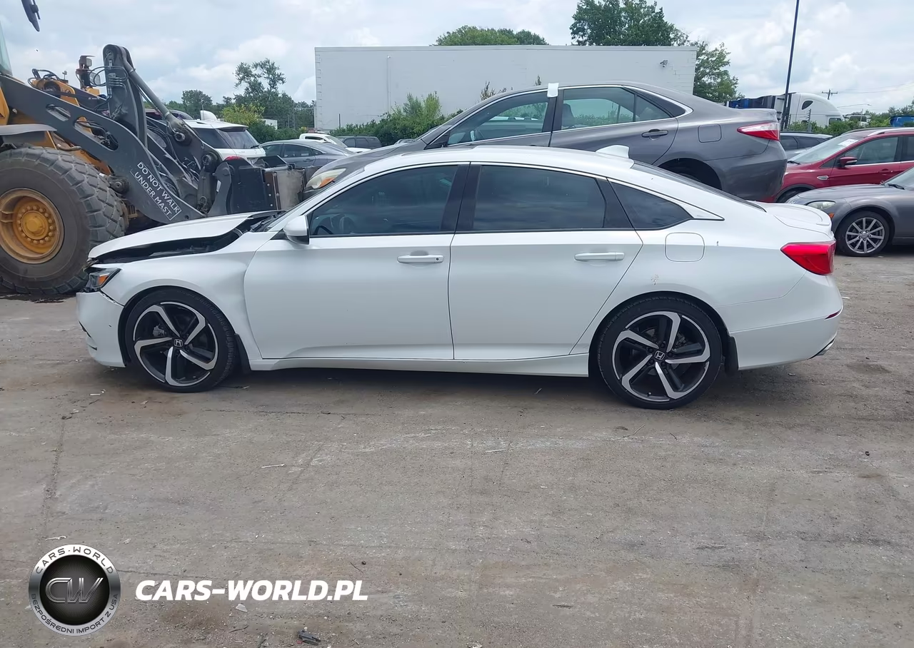 2018 Honda Accord Sport 2.0T VIN:1HGCV2F32JA048687 - 14