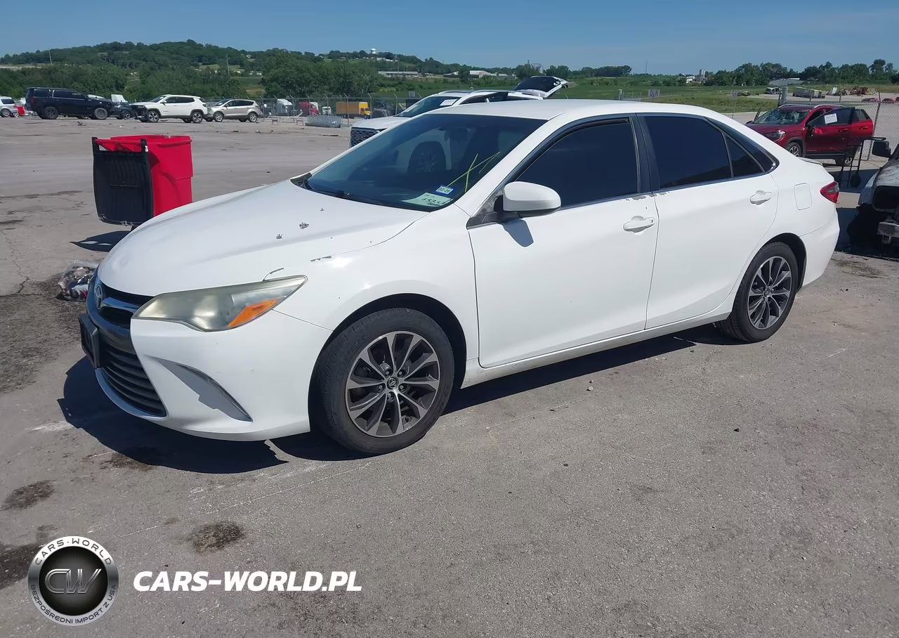 2015 Toyota Camry Le VIN:4T4BF1FK4FR453711 - 2
