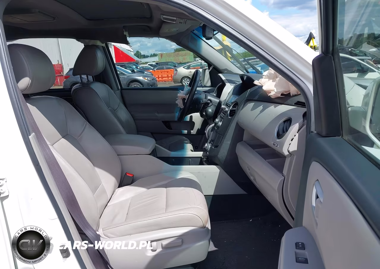 2012 Honda Pilot Touring VIN:5FNYF4H98CB044880 - 5