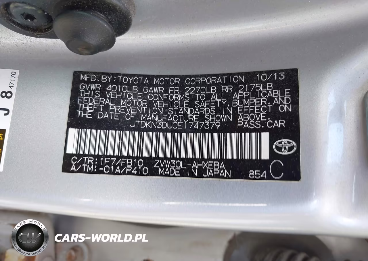 2014 Toyota Prius Two VIN:JTDKN3DU0E1747379 - 9