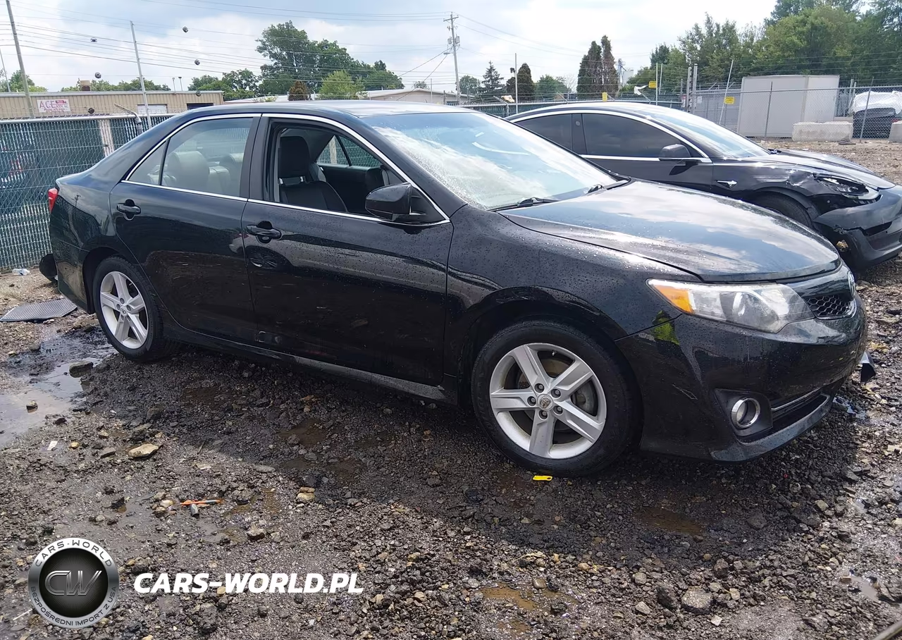 2012 Toyota Camry Se – zdjęcie 1 z 16