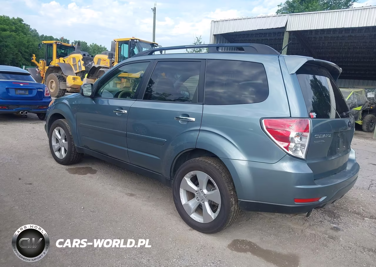 2013 Subaru Forester 2.5Xt Premium VIN:JF2SHGAC4DH422798 - 3
