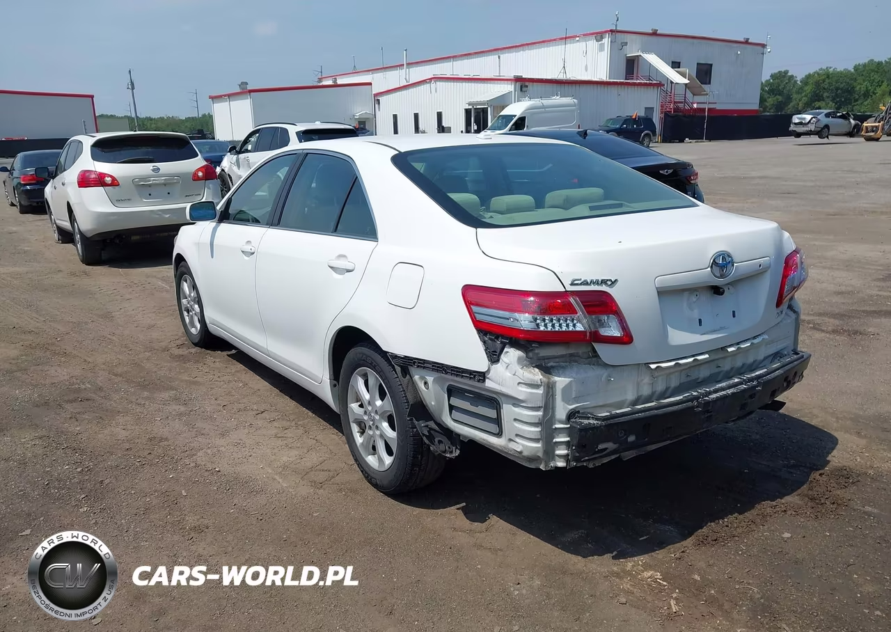 2011 Toyota Camry Le VIN:4T1BF3EK2BU773823 - 3