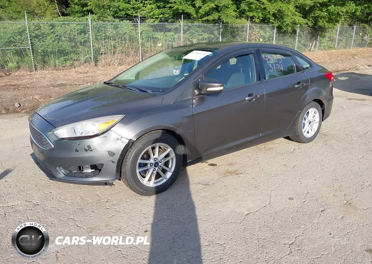 2015 Ford Focus Se VIN:1FADP3F21FL249573 - 2