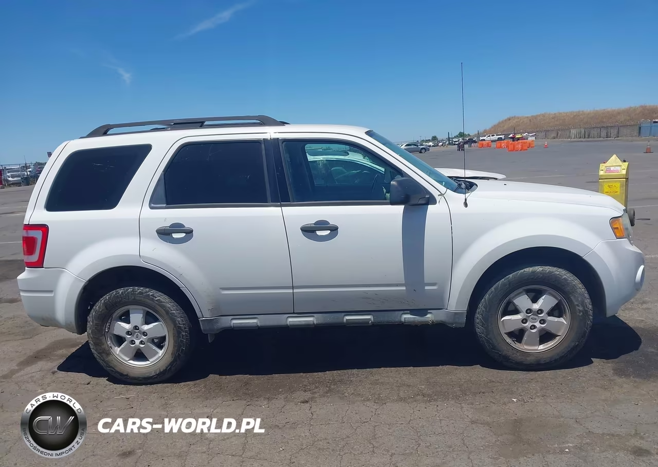 2011 Ford Escape Xls VIN:1FMCU9C74BKB46970 - 13