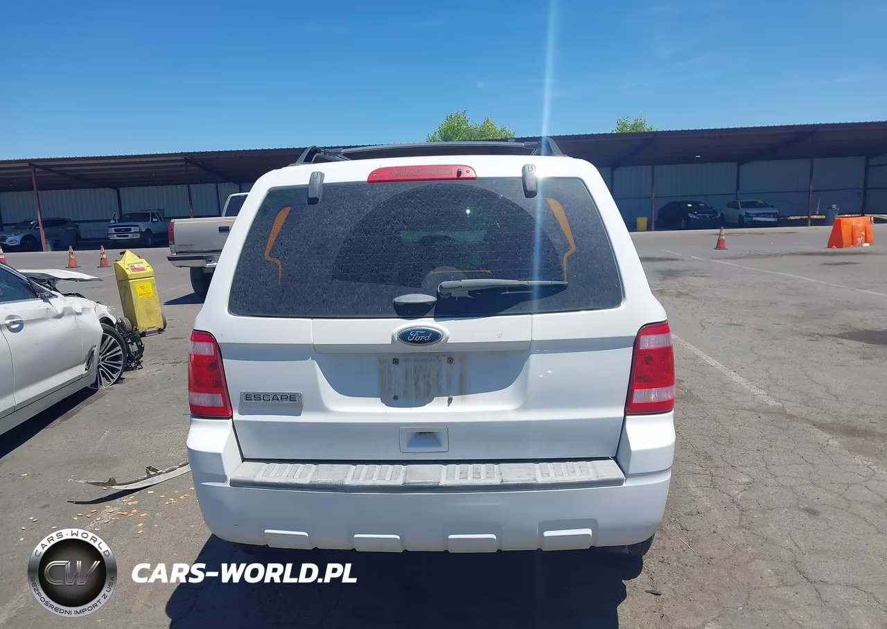 2011 Ford Escape Xls VIN:1FMCU9C74BKB46970 - 16