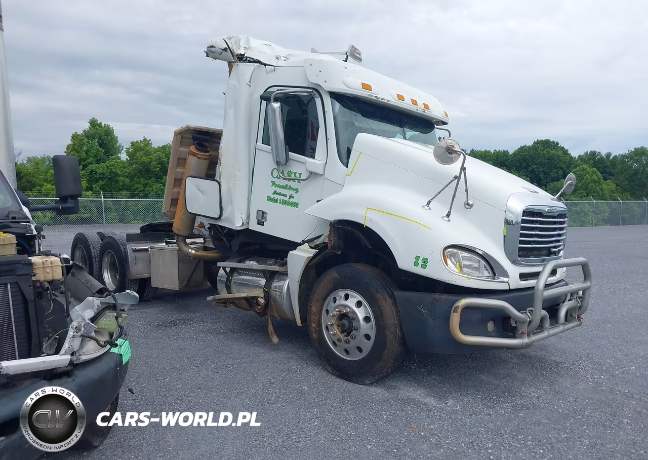 2015 Freightliner Conventional Columbia
