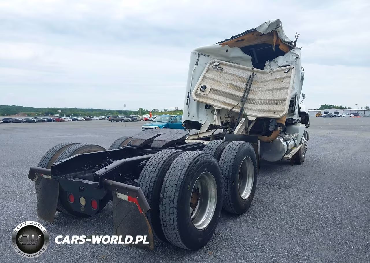 2015 Freightliner Conventional Columbia VIN:3ALXA7005FDGA1802 - 4