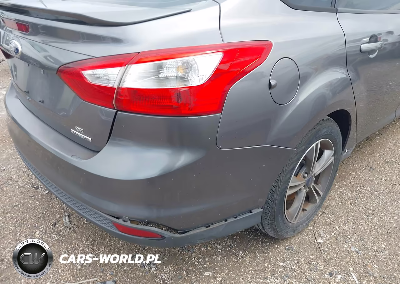 2014 Ford Focus Se VIN:1FADP3F22EL340835 - 13