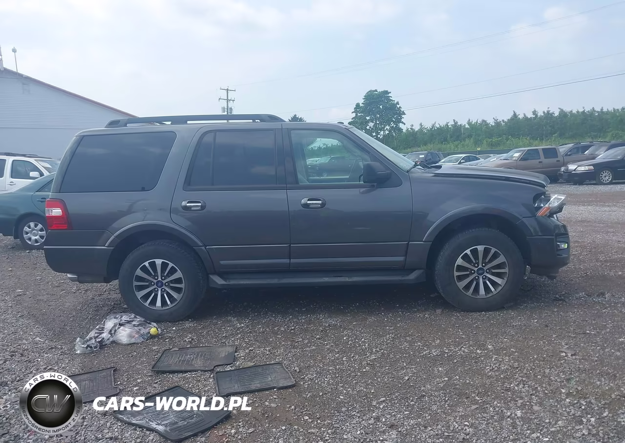 2015 Ford Expedition Xlt VIN:1FMJU1JT5FEF09872 - 13