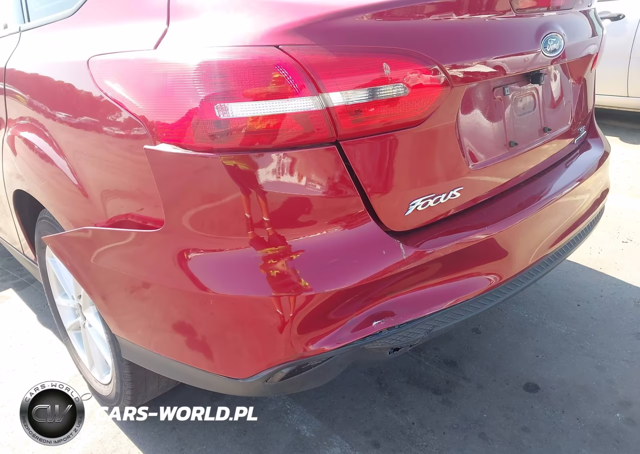 2016 Ford Focus Se VIN:1FADP3F29GL398573 - 6
