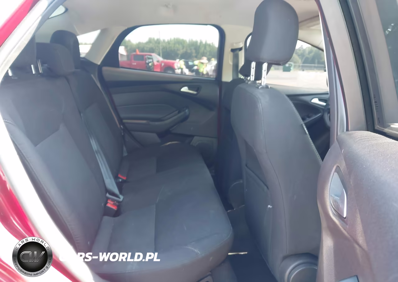 2016 Ford Focus Se VIN:1FADP3F29GL398573 - 8