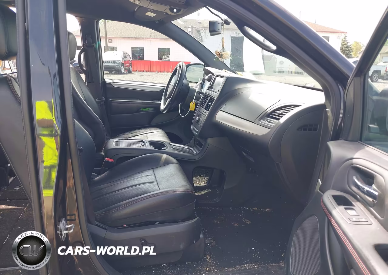 2017 Dodge Grand Caravan Gt VIN:2C4RDGEG4HR737911 - 5