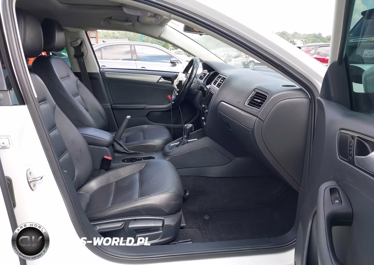 2018 Volkswagen Jetta 1.4T Se-1.4T Wolfsburg Edition VIN:3VWDB7AJ5JM213596 - 5