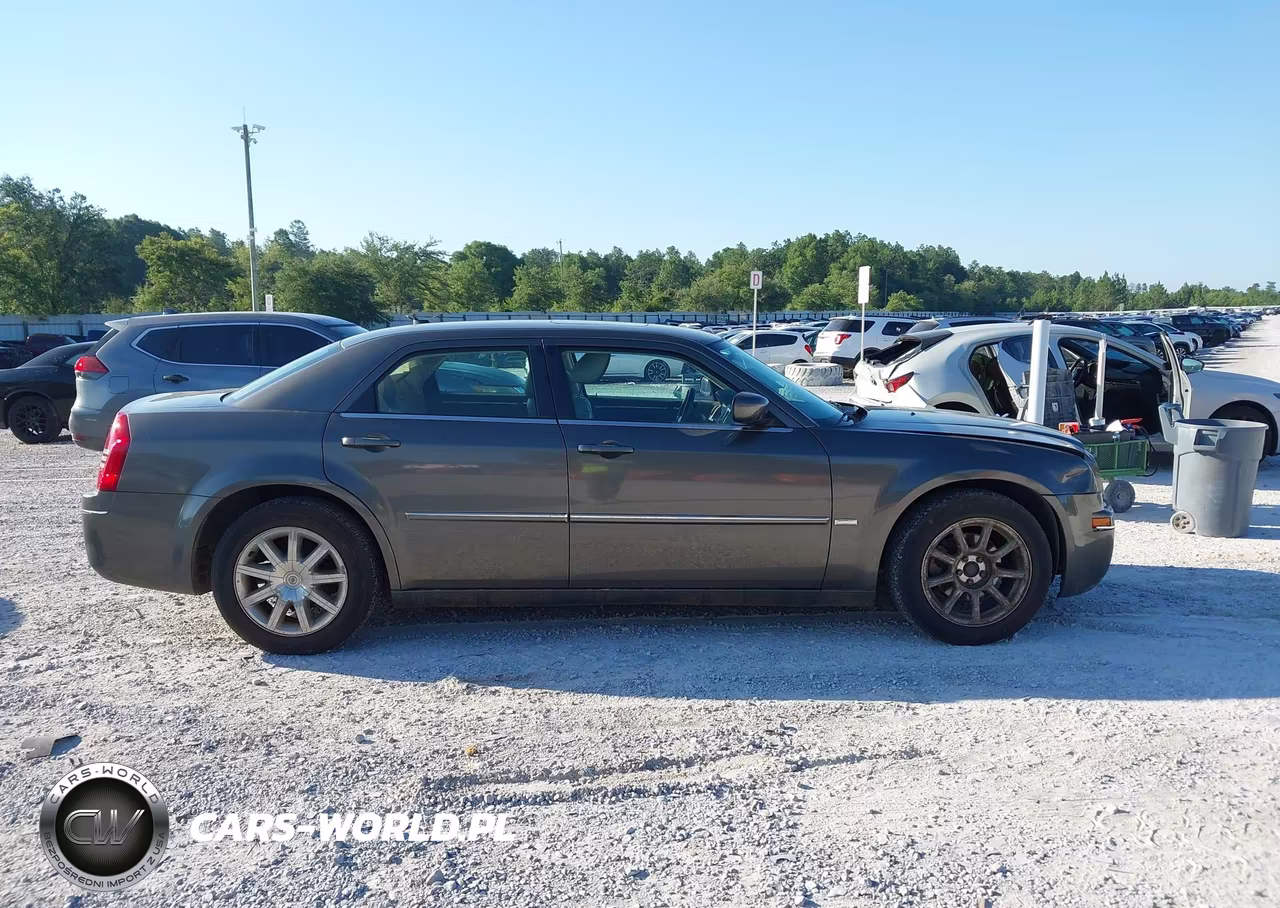 2008 Chrysler 300 Touring VIN:2C3LA53G38H160384 - 13