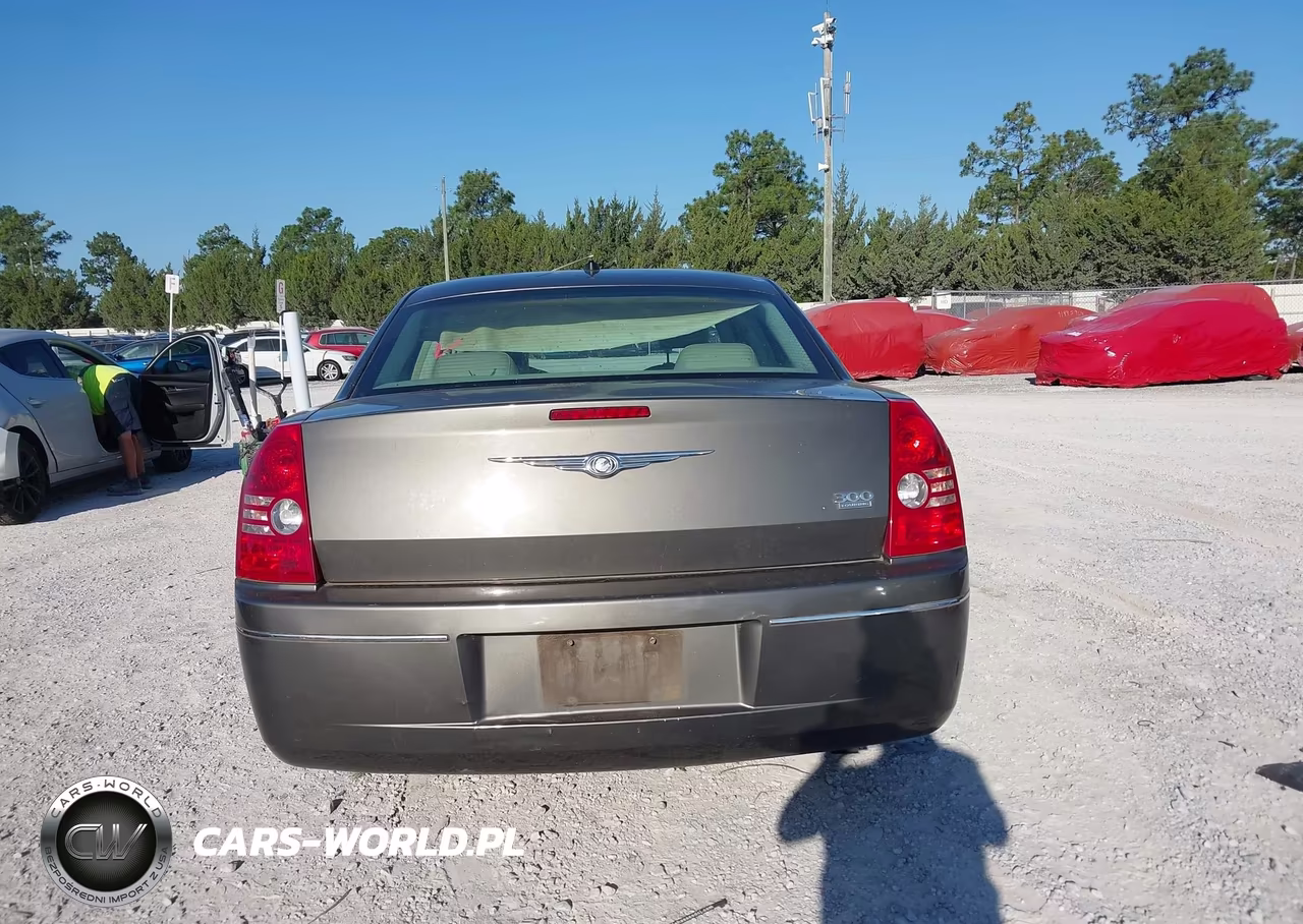 2008 Chrysler 300 Touring VIN:2C3LA53G38H160384 - 16
